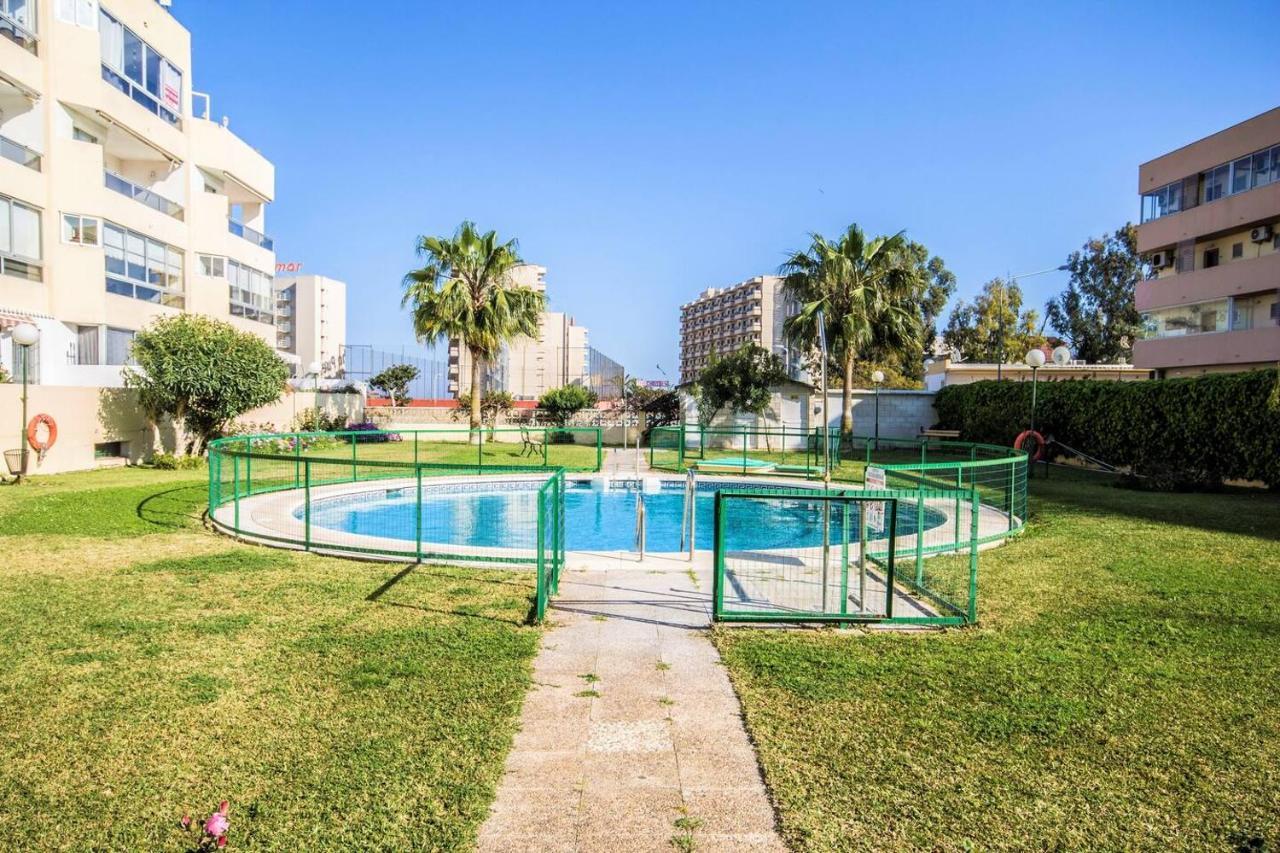 Lovely Apartment In Torremolinos Views Of The Sea, Pool, Terrace, Sofa Bed And Fully Equipped Kitchen Exterior photo