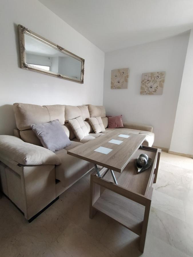 Lovely Apartment In Torremolinos Views Of The Sea, Pool, Terrace, Sofa Bed And Fully Equipped Kitchen Exterior photo