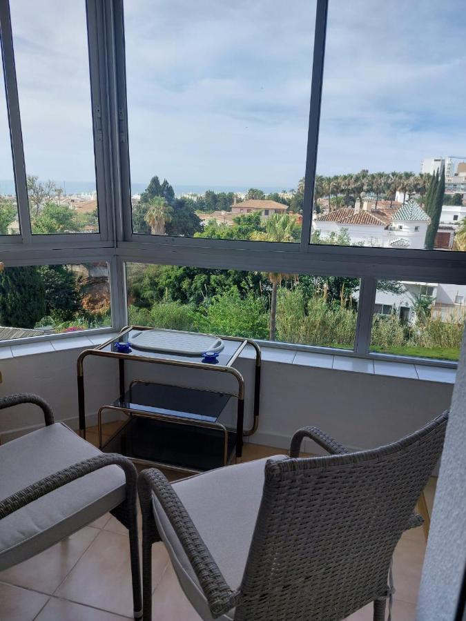 Lovely Apartment In Torremolinos Views Of The Sea, Pool, Terrace, Sofa Bed And Fully Equipped Kitchen Exterior photo