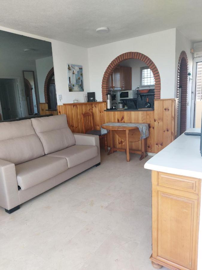 Lovely Apartment In Torremolinos Views Of The Sea, Pool, Terrace, Sofa Bed And Fully Equipped Kitchen Exterior photo